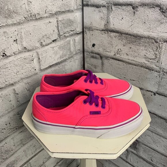 Vans Off the Wall Casual Pink Sneakers - Picture 3 of 7